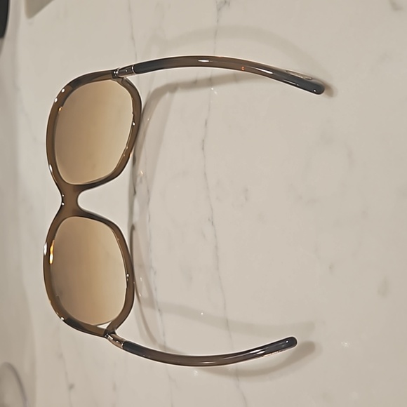 Tom Ford Sunglasses - Picture 5 of 9